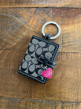 Vintage Coach Photo Frame Keychain Charm Heart Signature C Grey Black Picture